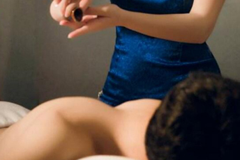 武汉水疗馆是失眠者的秘密避难所